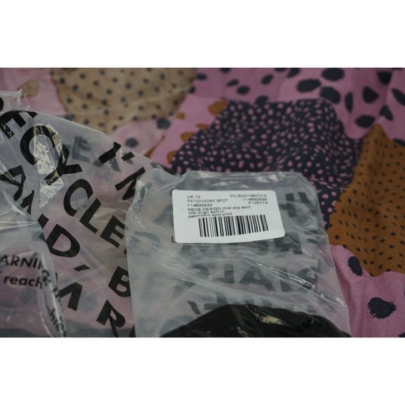 ASOS DESIGN midi slip skirt with thigh split in patchwork spot print - Picture 3 of 4